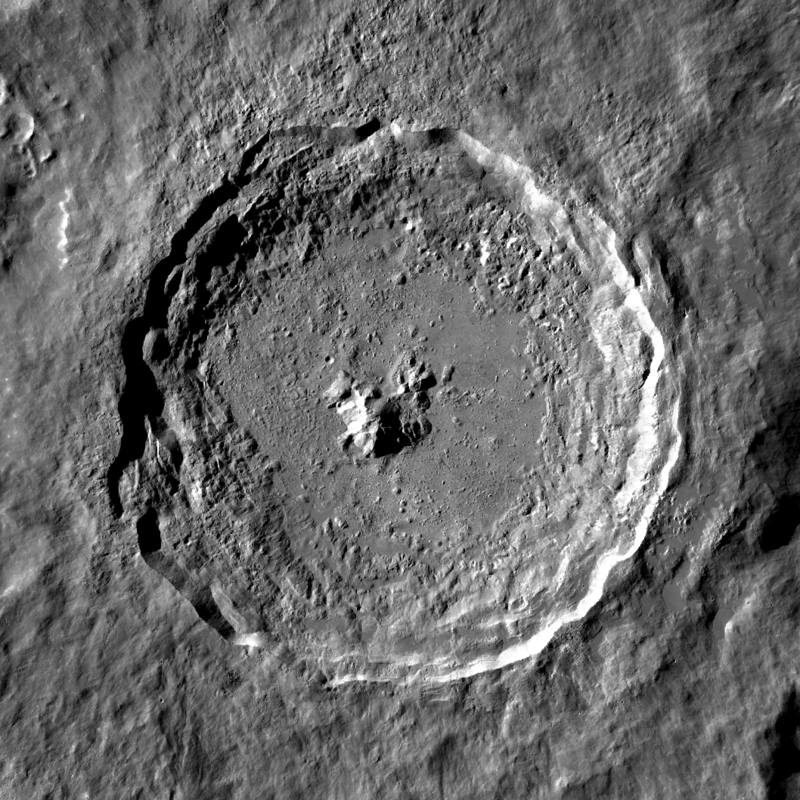 800px-Tycho_LRO.png